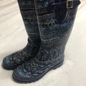 Blue Paisley Fleece Lined Rain/Snow Boots